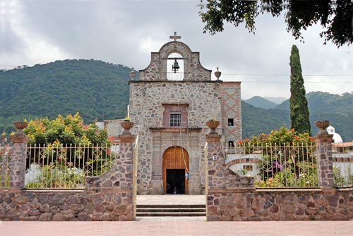 Ajijic: Church in the Town Square